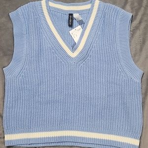 NWT H&M Divided Sweater Vest Blue Size Small